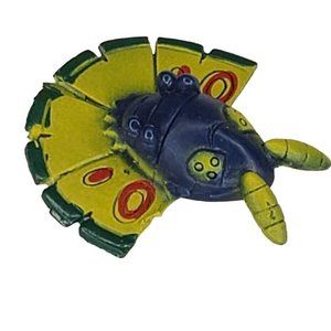 Pokemon 2006 Mini Vinyl R/L W Gumball Toy Miniature Size Dustox Action Figure